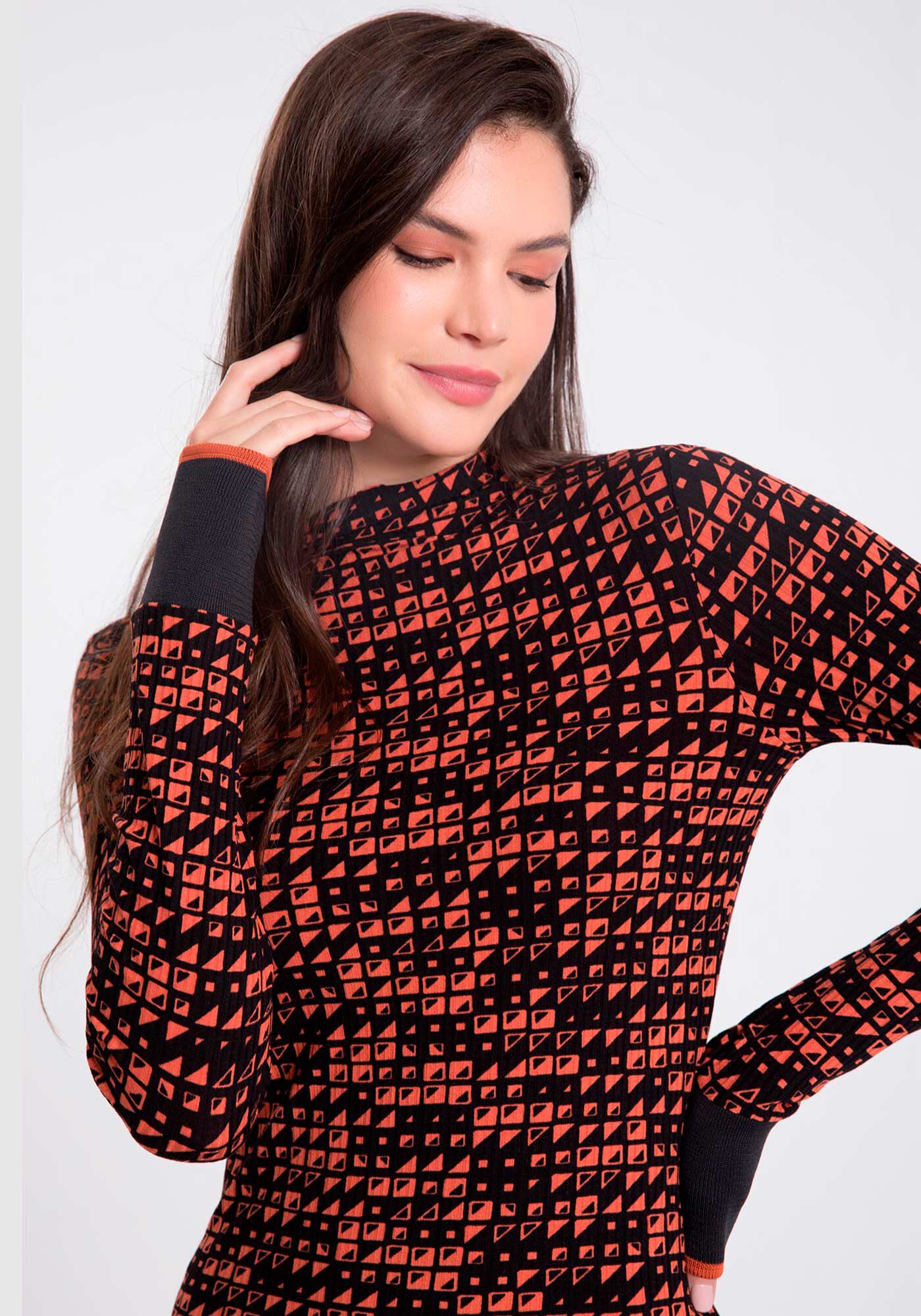 Vestido Curto Manga Longa Canelado em retil&iacute;nea, FAROIS PRETO, large.