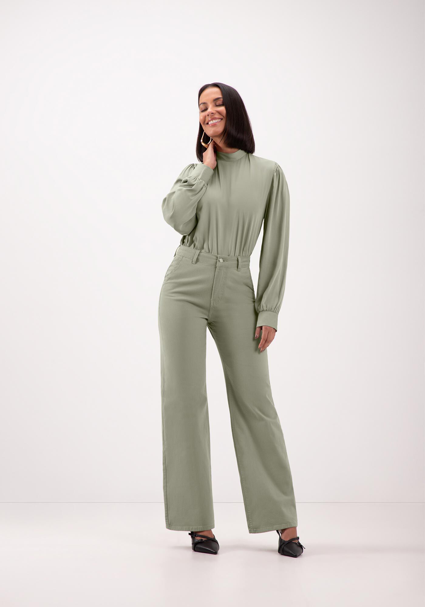 Cal&ccedil;a Wide Leg Com Cintura Alta Em Sarja Chapa Barriga, VERDE EUCALIPTO, large.