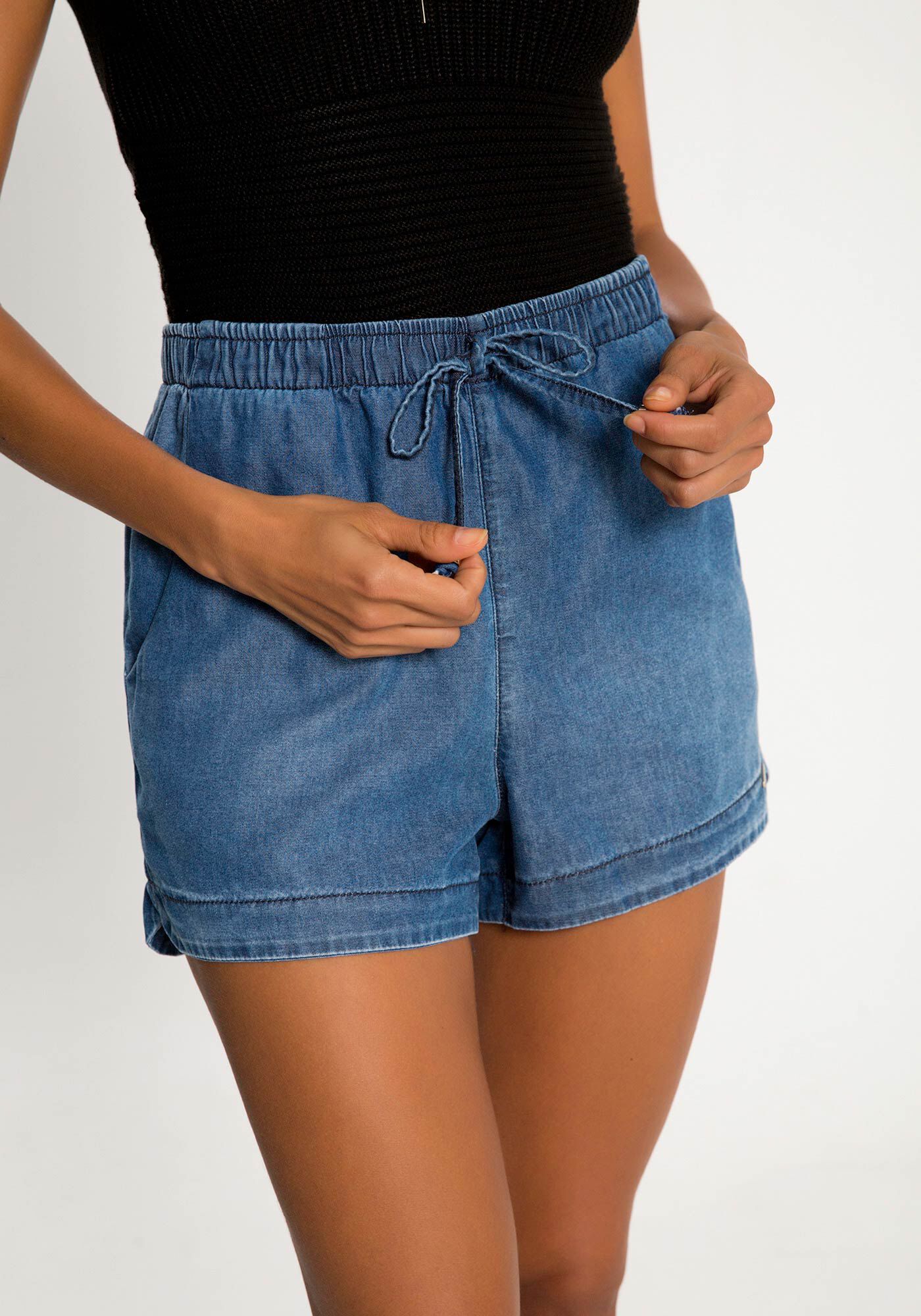 Short jeans de cadarço 2025