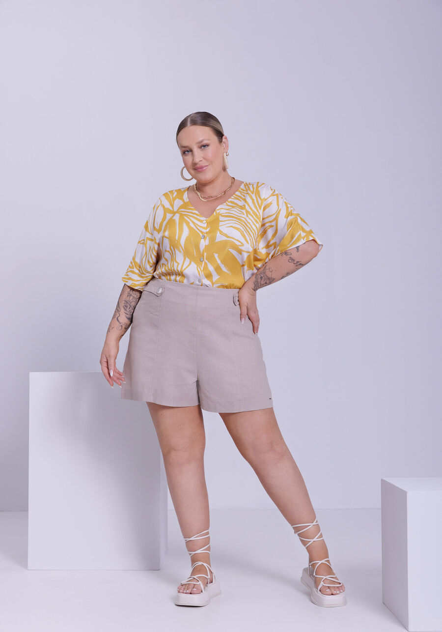 Camisa Manga Curta Plus Size em Viscose Estampada, ERVA DOCE AMARELO. Camisa Manga Curta Plus Size em Viscose Estampada, ERVA DOCE AMARELO, large.
