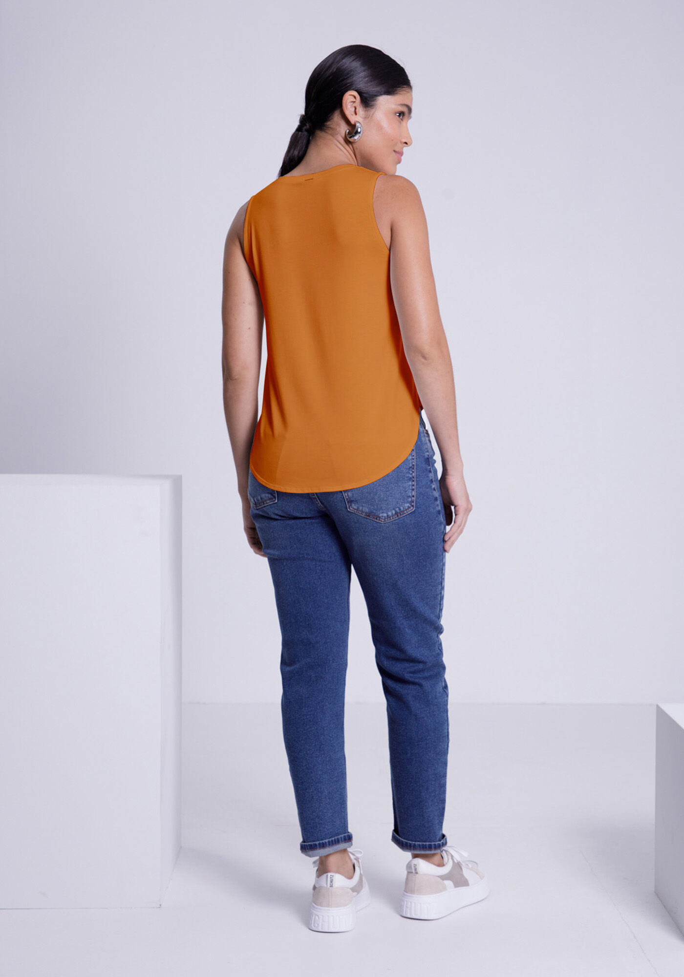 Cal&ccedil;a Jeans Mom Chapa Barriga com Elasticidade, , large.