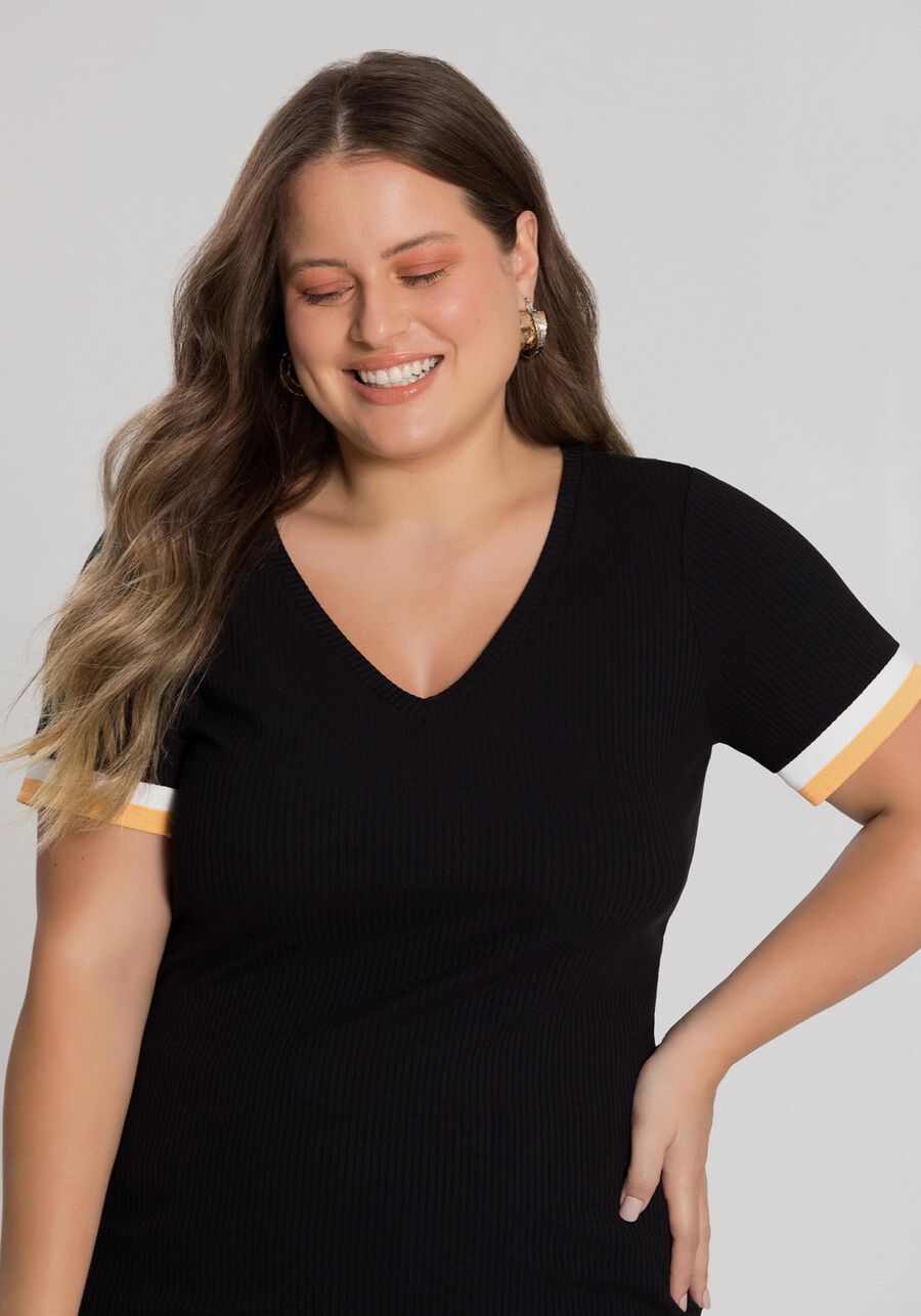 Blusa Canelada Decote V Plus Size, PRETO REATIVO. Blusa Canelada Decote V Plus Size, PRETO REATIVO, large.