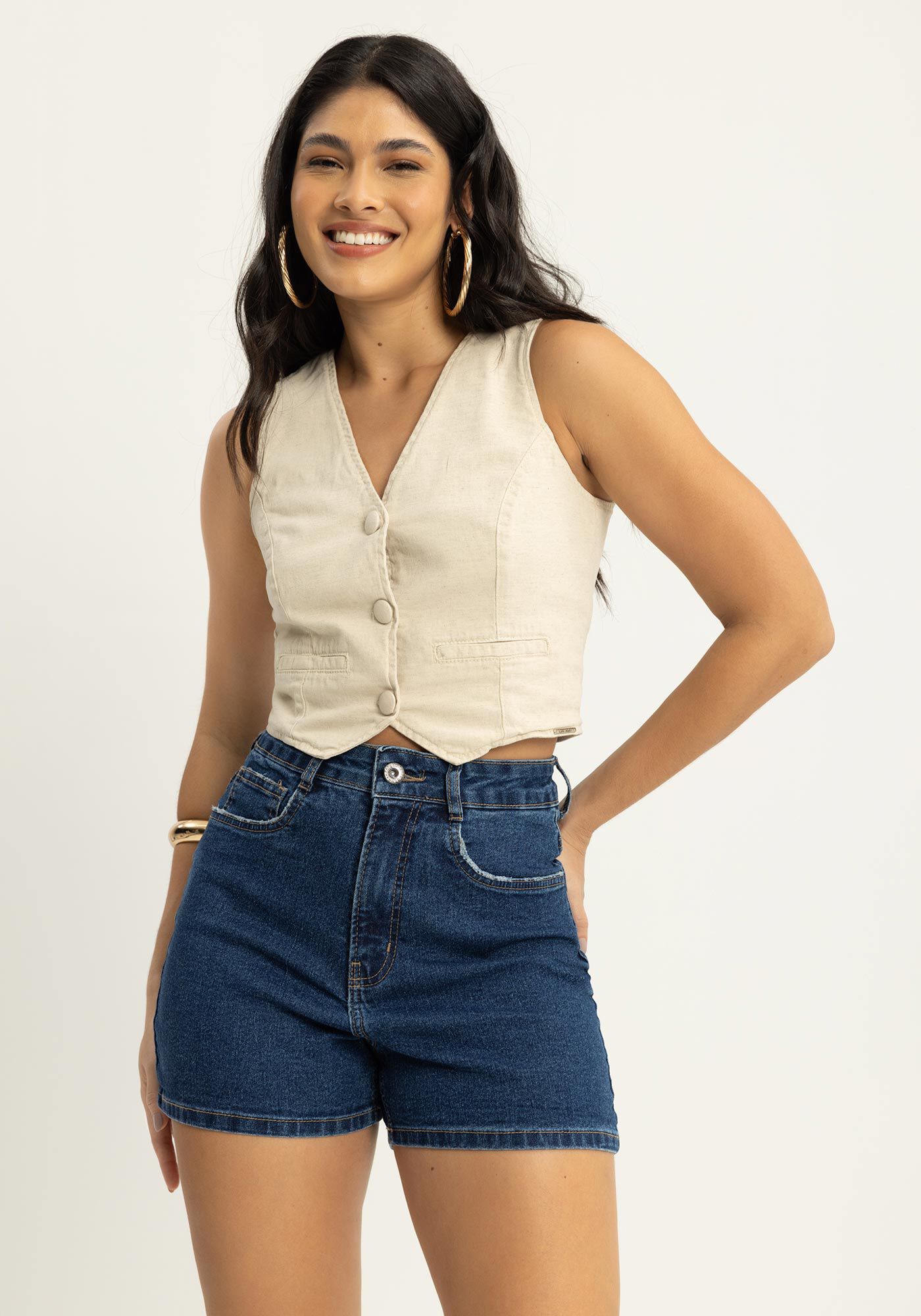 Shorts Mom Jeans Com Cintura Alta E Elastano Chapa Barriga, JEANS, large.