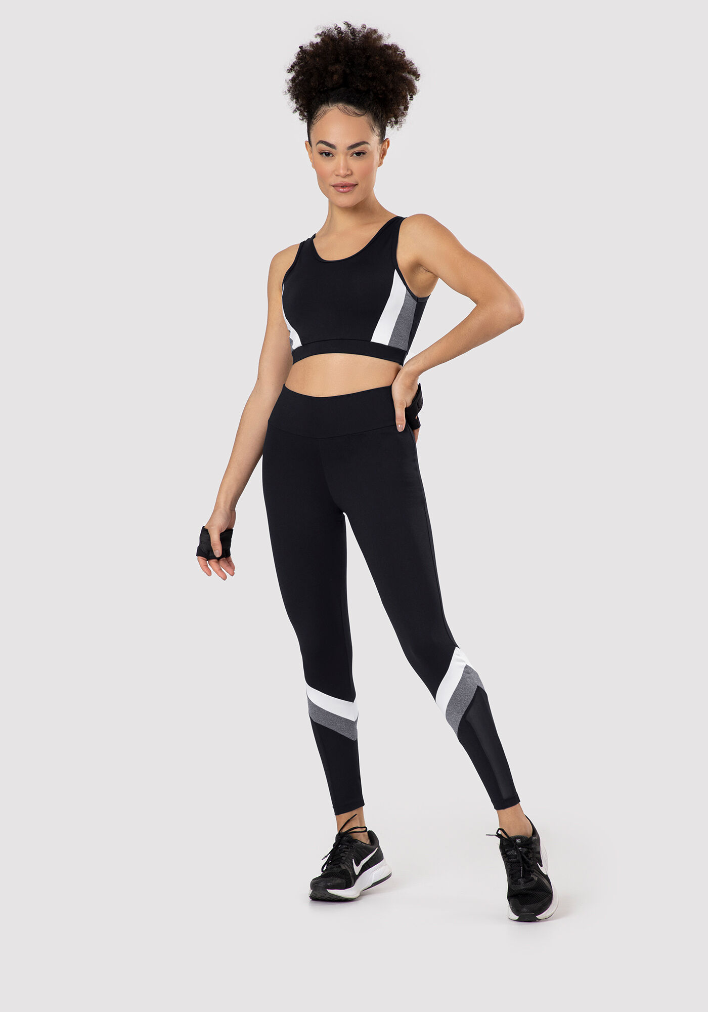 Cal a Legging Cintura Alta com Detalhe Barra Lunender