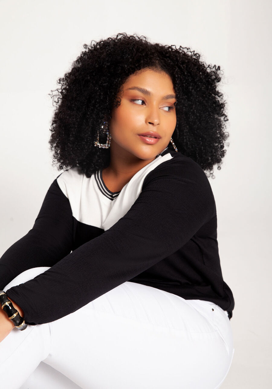 Blusa Plus Size Mullet em Malha com Recorte, PRETO REATIVO. Blusa Plus Size Mullet em Malha com Recorte, PRETO REATIVO, large.