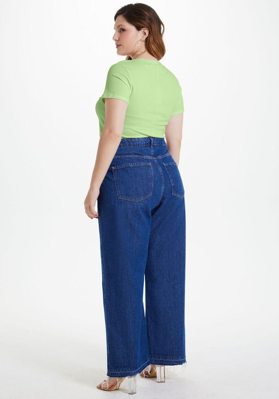 Blusa Básica Em Malha Canelada Com Mangas Curtas E Decote V, VERDE NANTUKO. Blusa Básica Em Malha Canelada Com Mangas Curtas E Decote V, VERDE NANTUKO, large.
