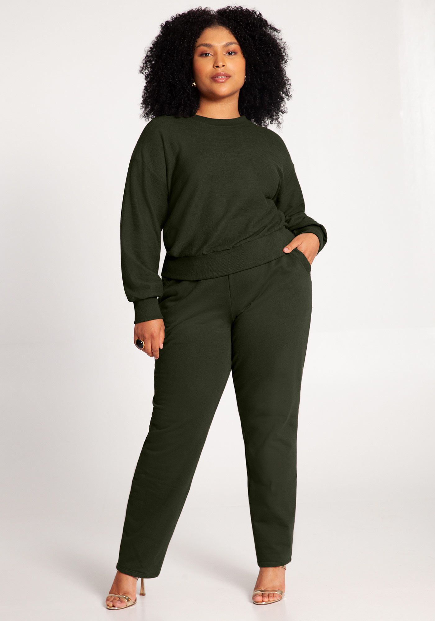 Conjunto Plus Size em Malha e Moletom Lunender