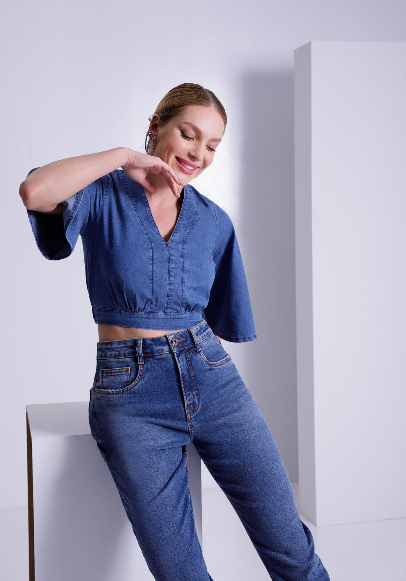 Cal&ccedil;a Jeans Mom Chapa Barriga com Elasticidade, , large.