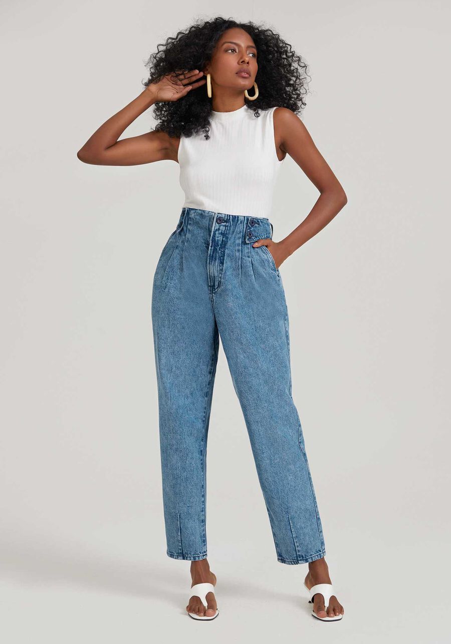 Calça Jeans Slouchy com Pregas e Recorte Cós, JEANS. Calça Jeans Slouchy com Pregas e Recorte Cós, JEANS, large.