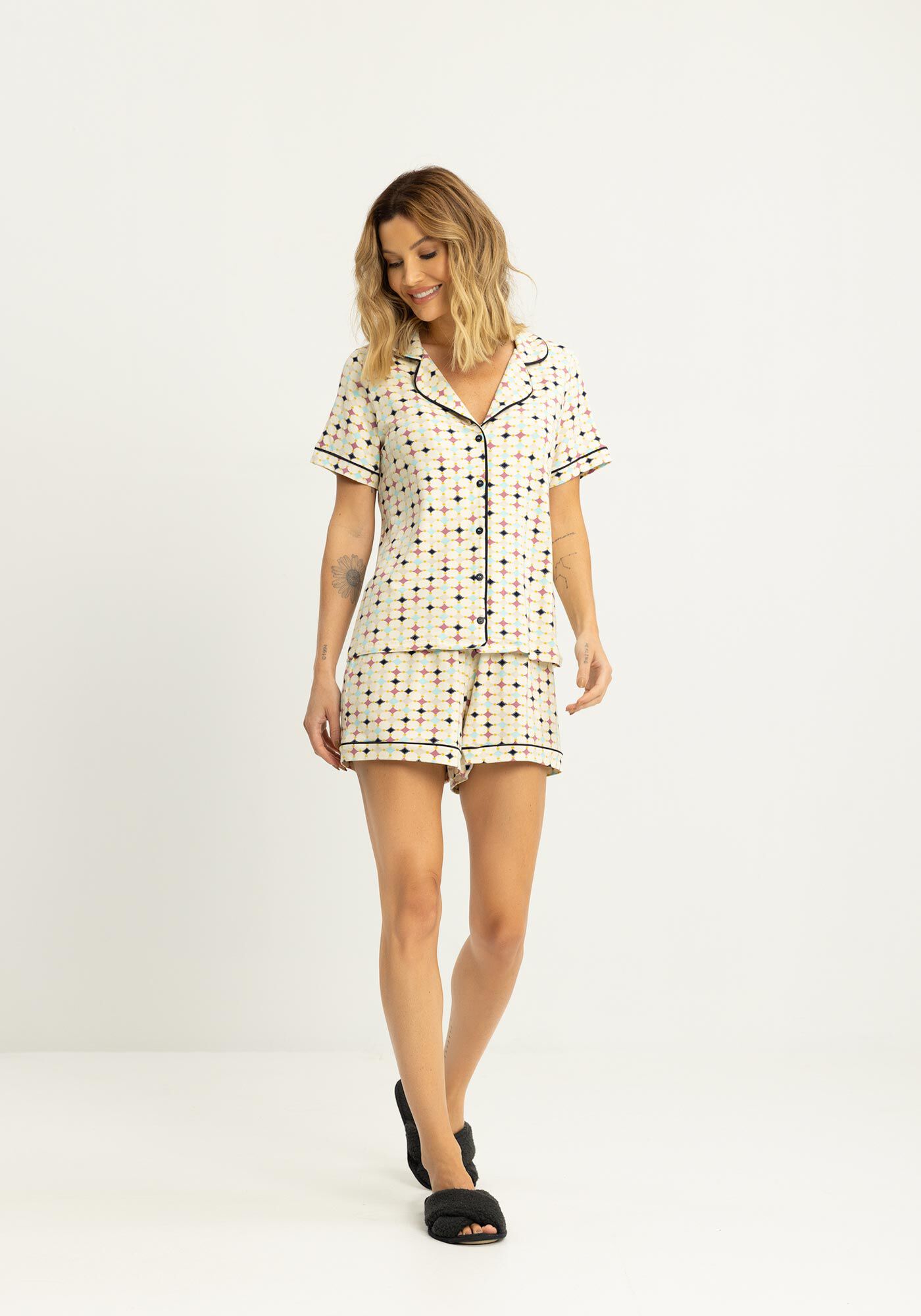 Pijama Estampado Com Camisa De Mangas Curtas E Shorts, , large.