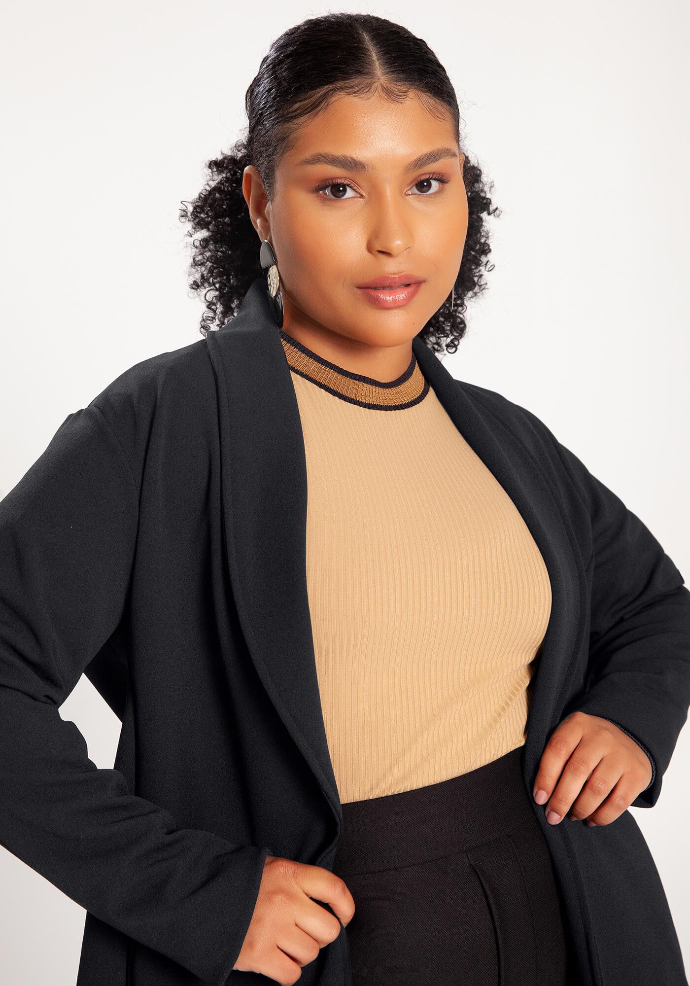 Casaco preto outlet plus size
