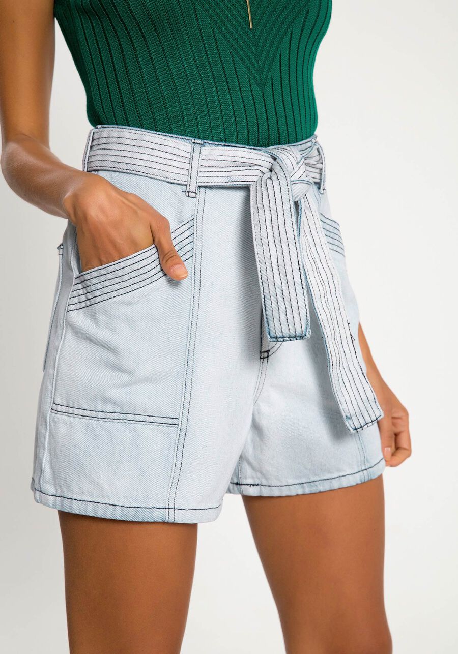 Shorts Mommy Jeans com Bolso Sobreposto e Costuras Aparentes, JEANS, large.