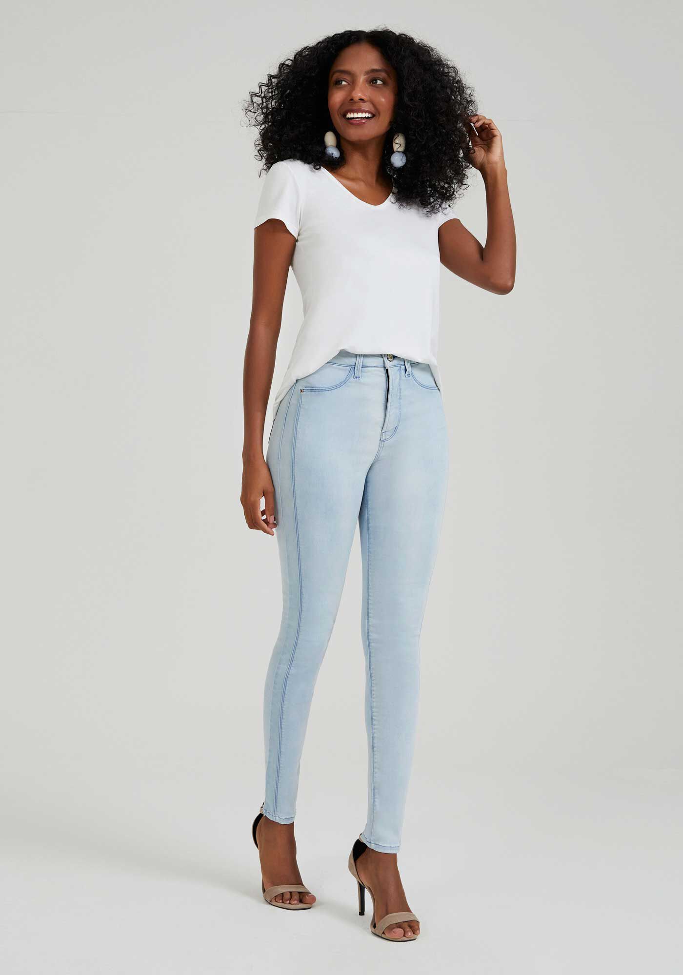 Calça jeans com 2024 amarração na frente