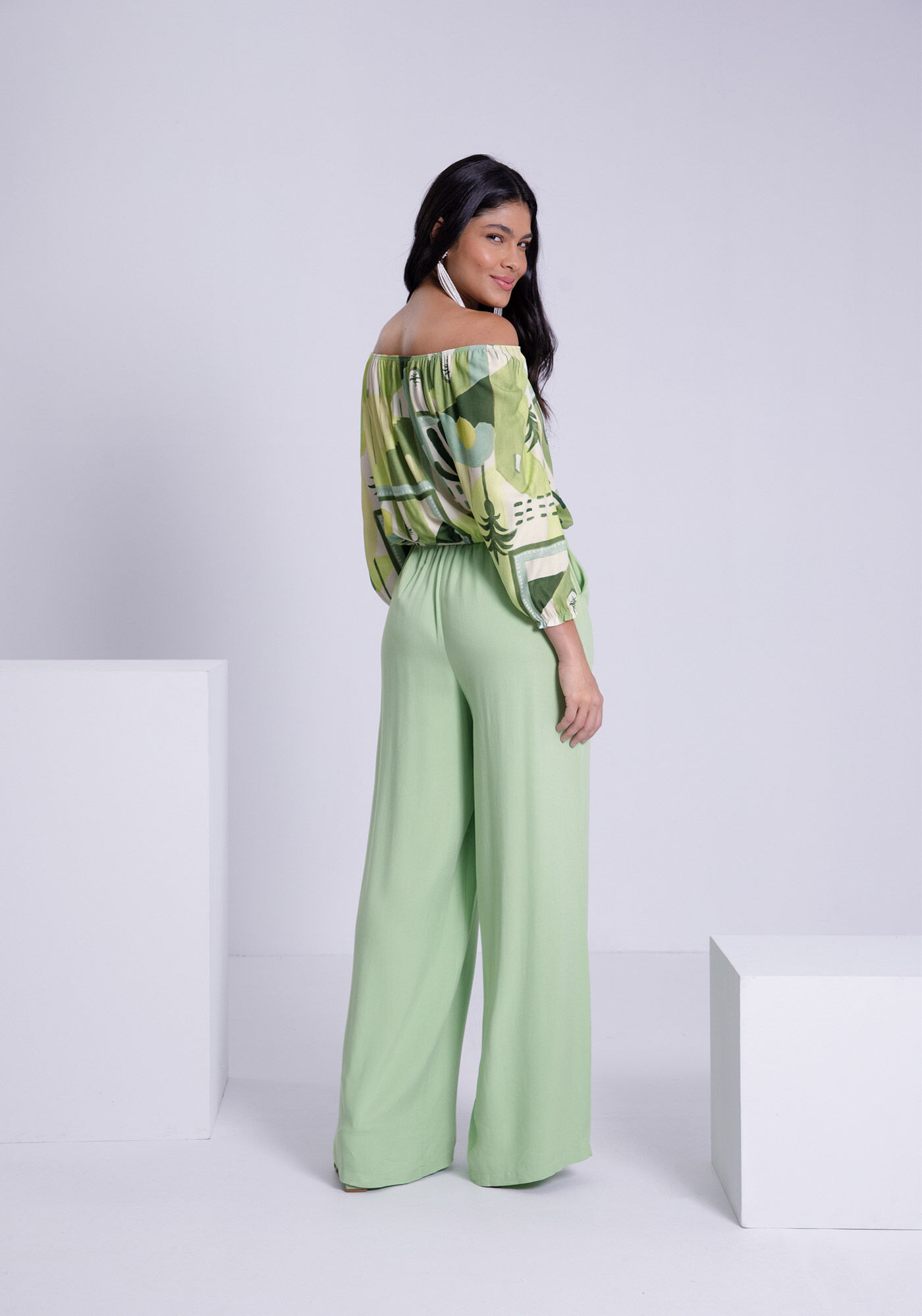 Cal&ccedil;a Wide Leg em Viscose com Detalhe C&oacute;s, VERDE CIMENS, large.