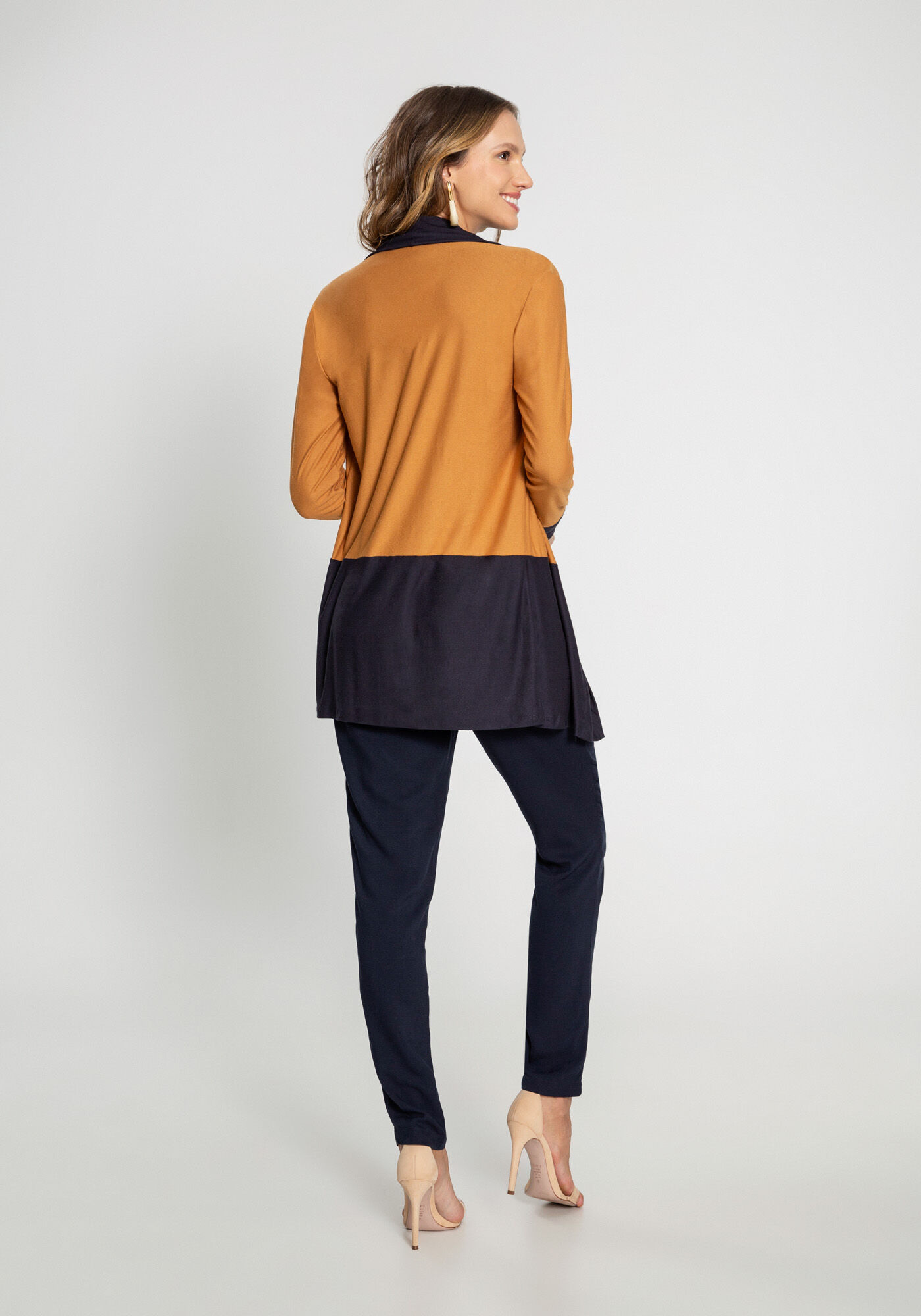 Cardigan Alongado em Malha Crepe com Recortes, BEGE BOOK, large.