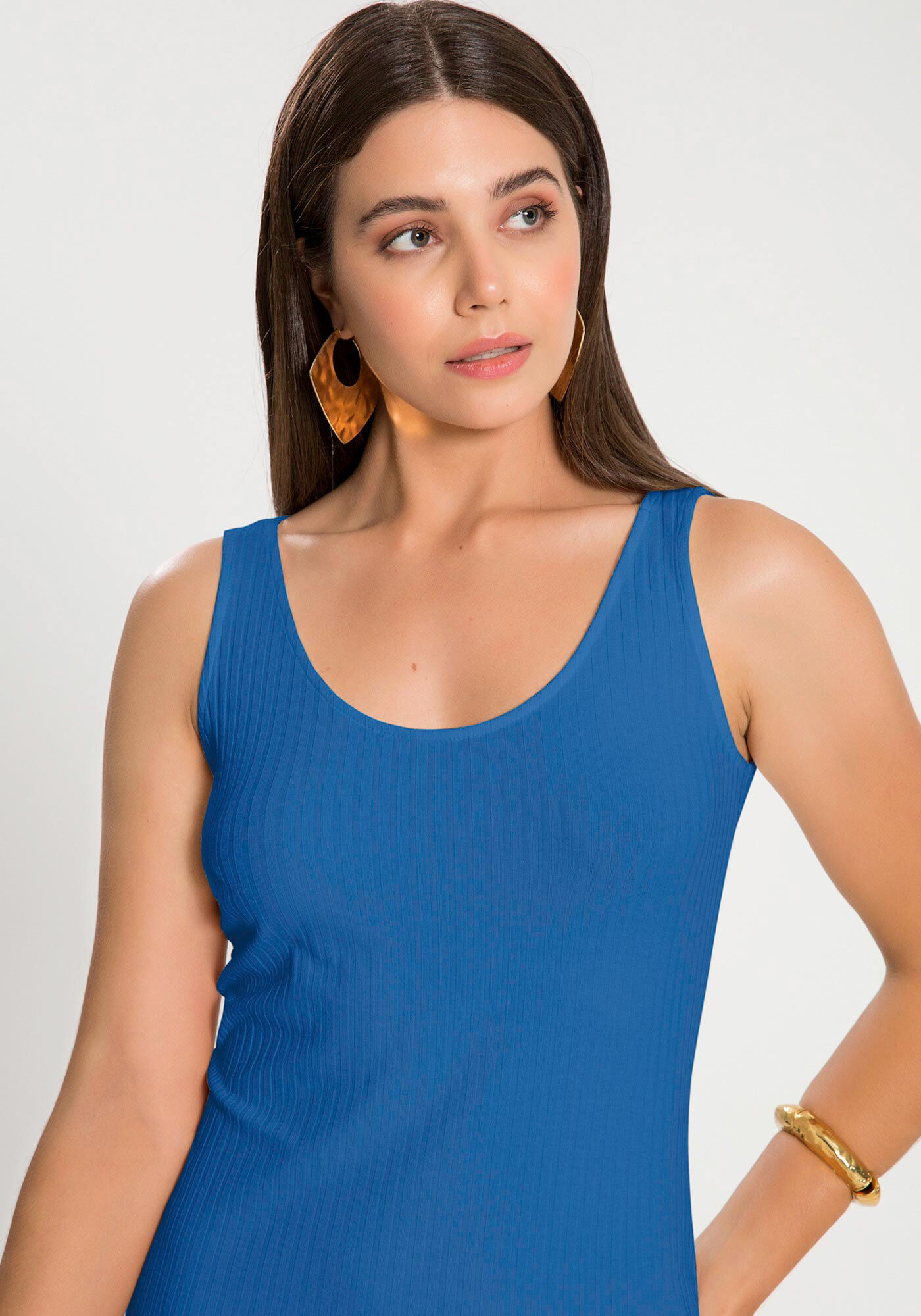 Vestido Curto B&aacute;sico Com Decote Redondo Em Malha Canelada, , large.