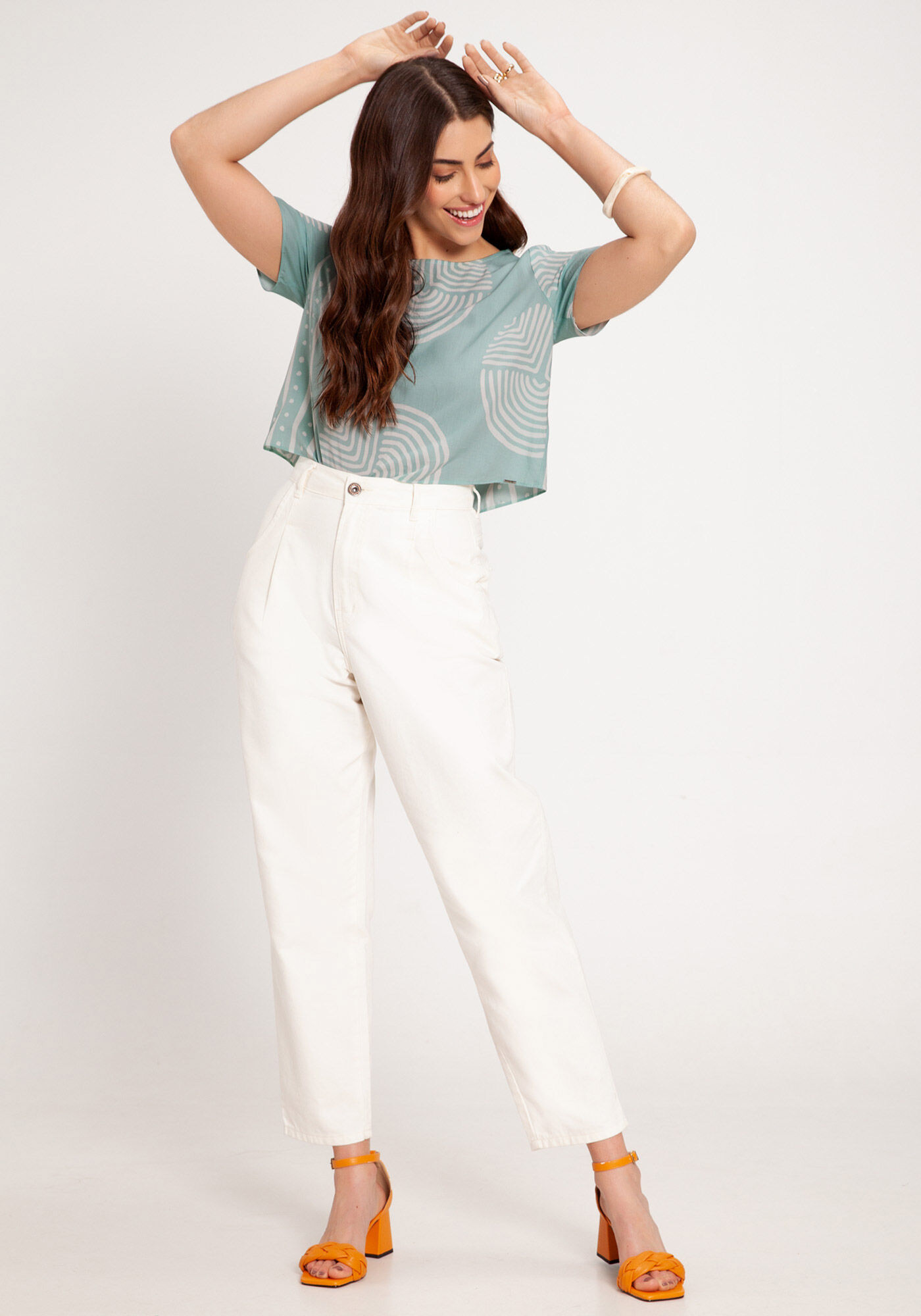 Blusa Cropped Manga Curta em Viscose Estampada, HERANCA VERDE, large.