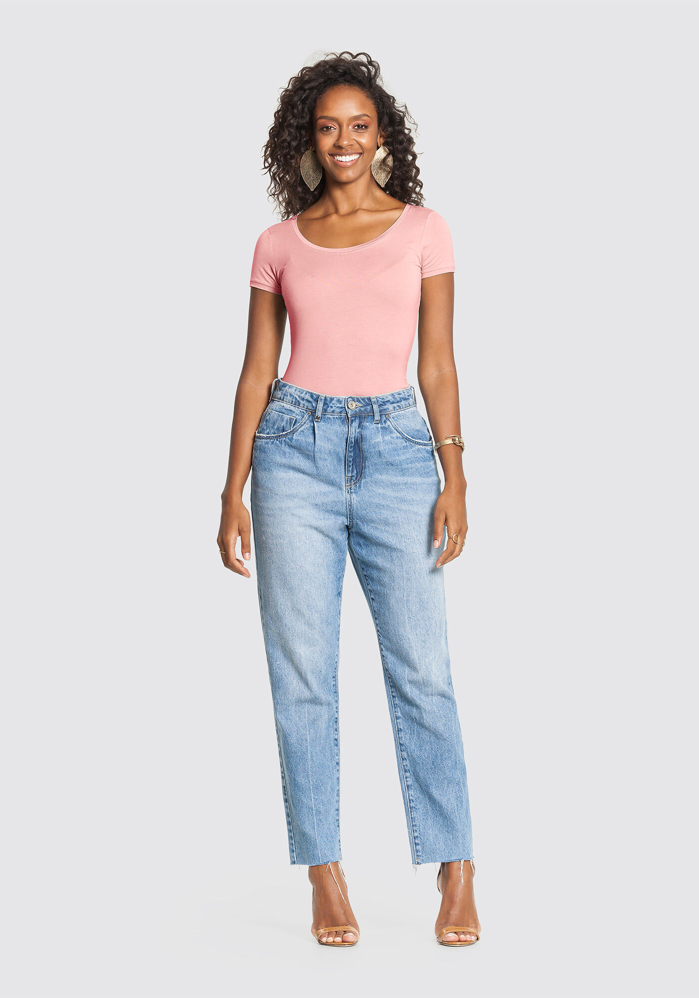 Blusa B&aacute;sica Lisa De Mangas Curtas Em Malha De Viscose, , large.