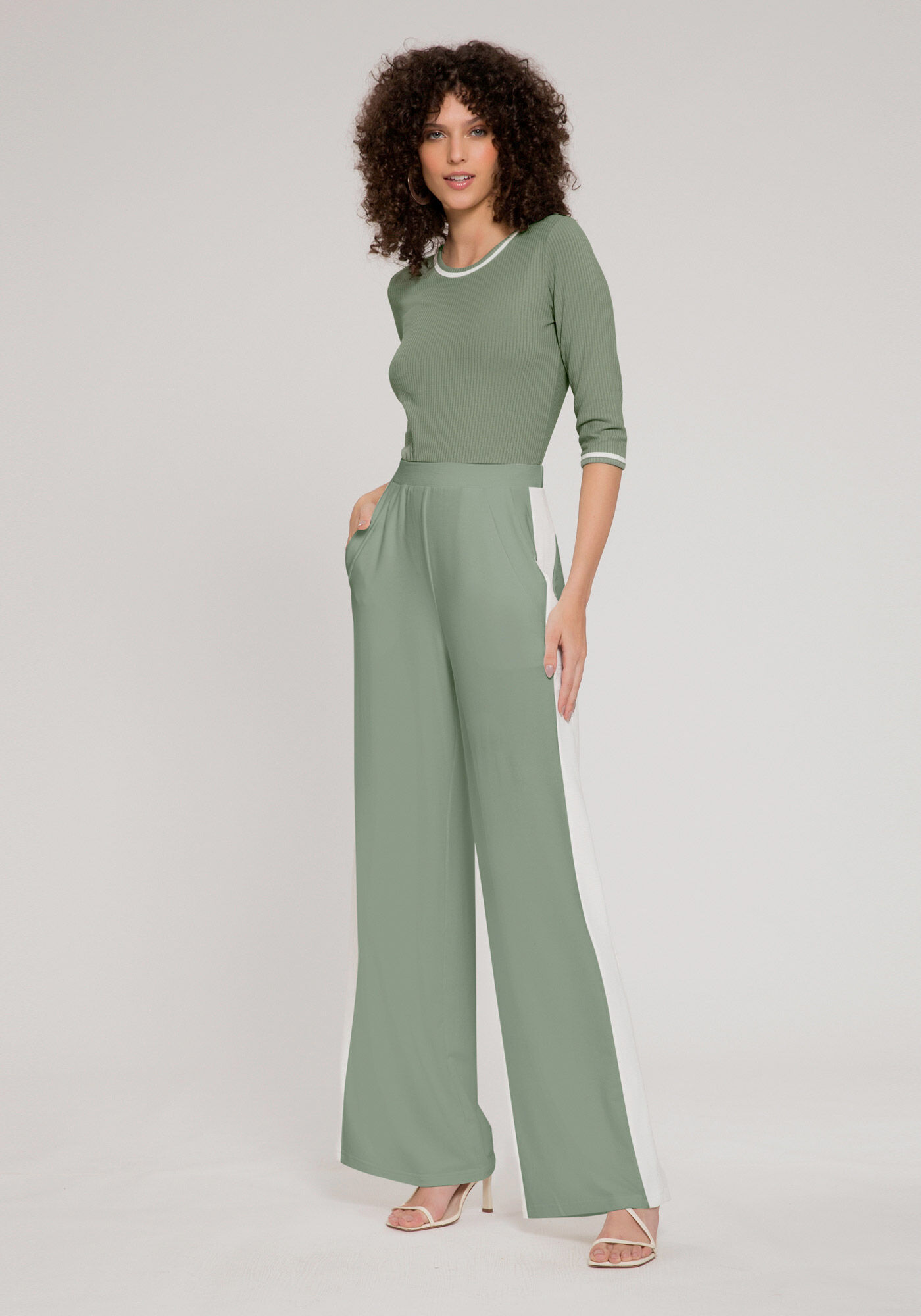 Calças folgadas de top viscose