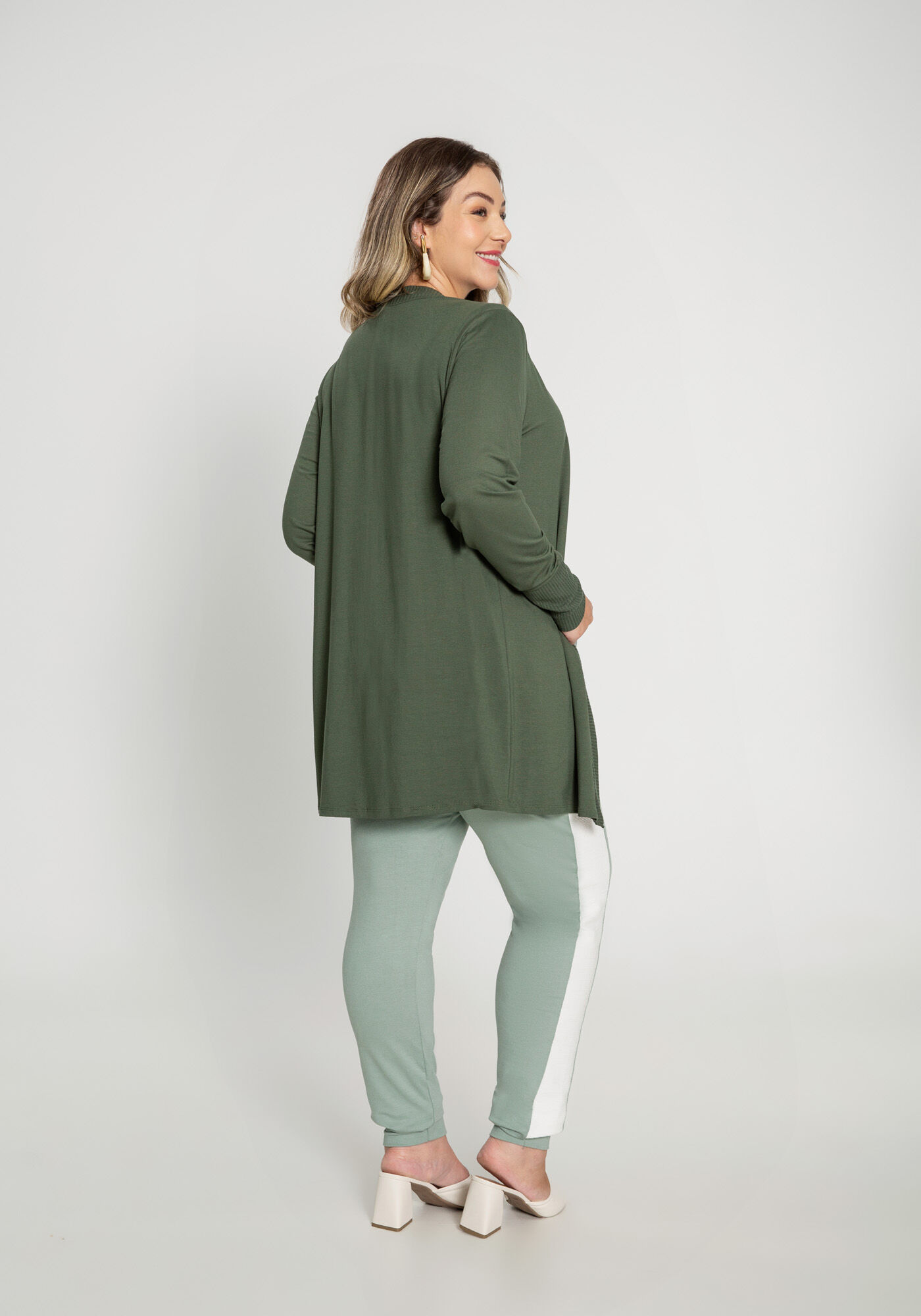 Cardigan Alongado em Moletom Plus Size | Lunender