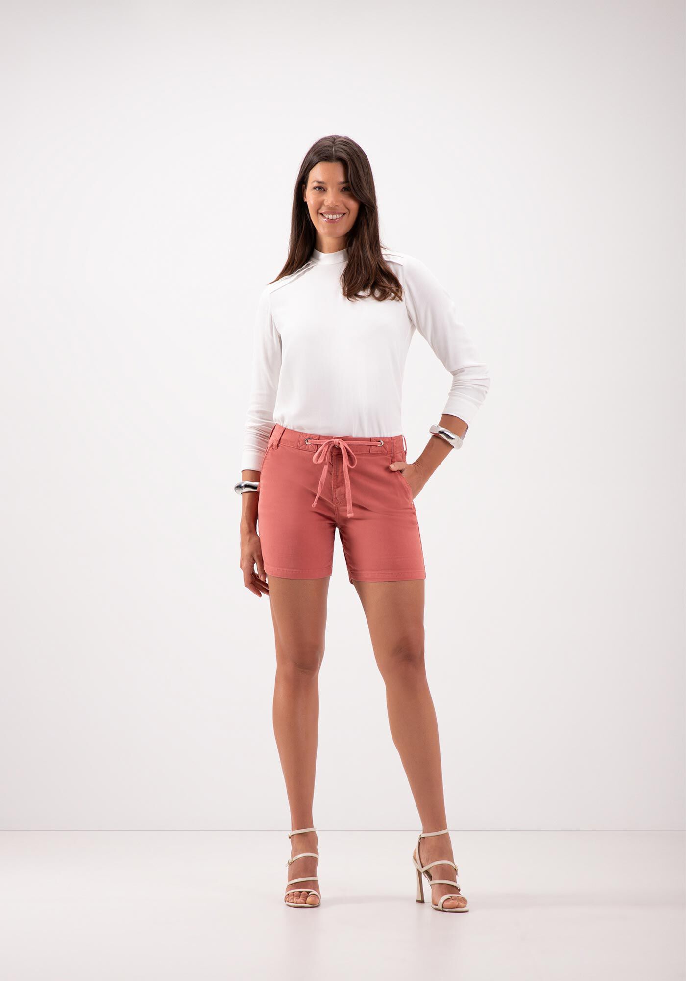 Blusa Com Gola Alta E Mangas Amplas Em Malha Tric&ocirc;, BEGE FOLCLORE, large.