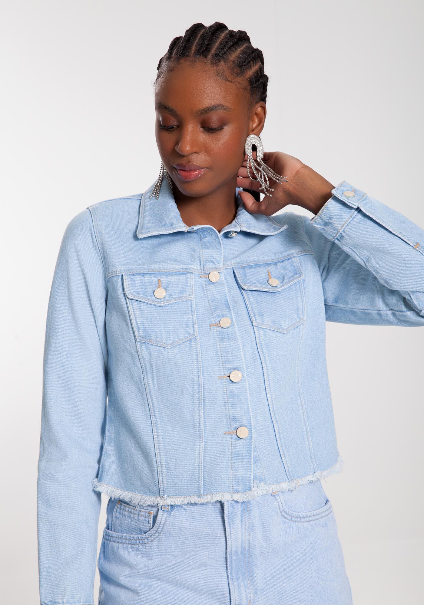 Jaqueta jeans desfiada clearance