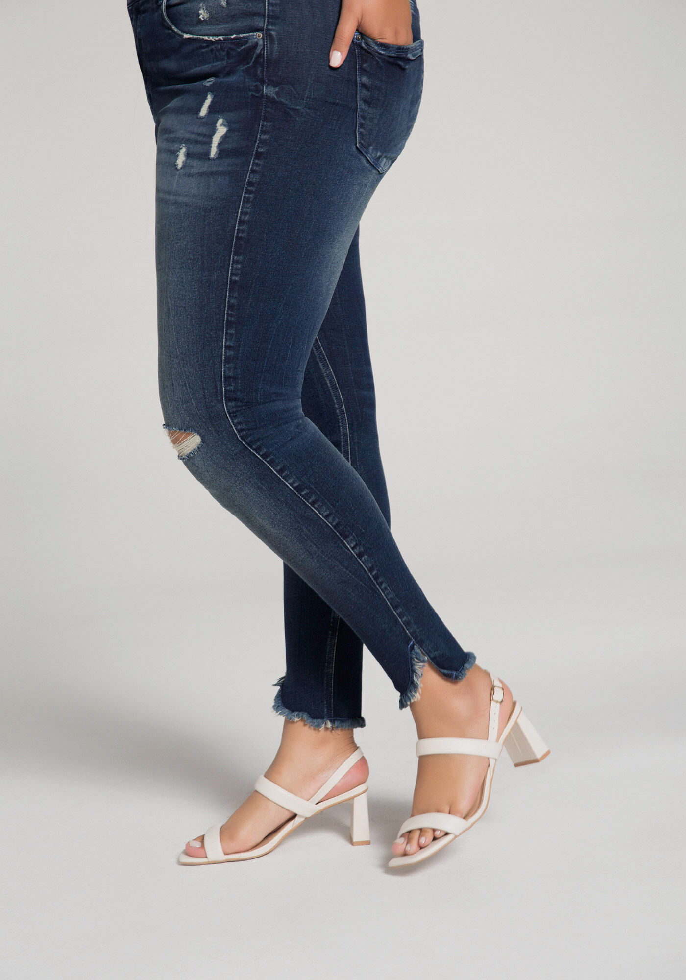 Cal&ccedil;a Jeans Skinny Cropped Chapa Barriga Plus Size, , large.