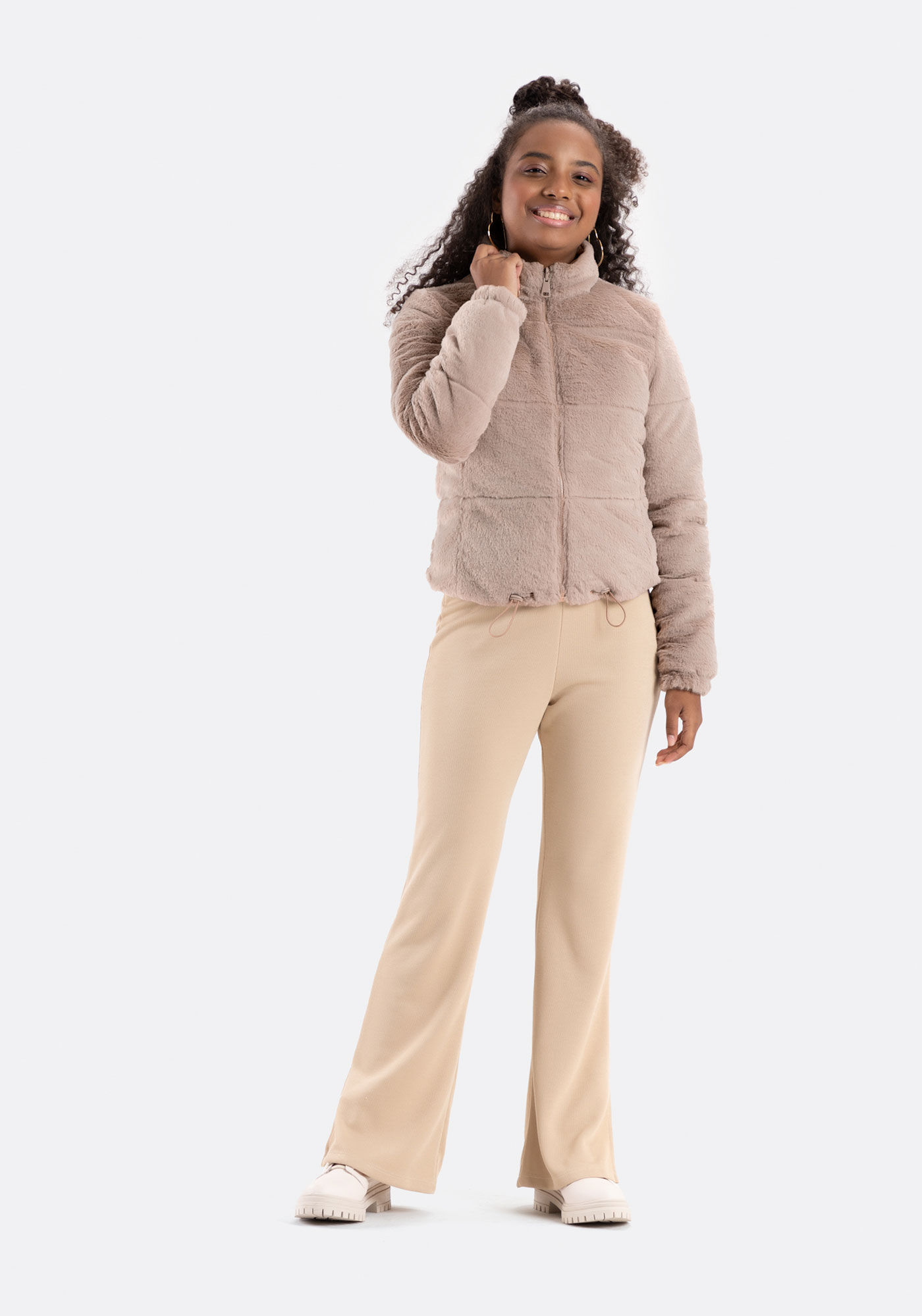 Jaqueta Juvenil Dupla Face Com Z&iacute;per E Bolsos
Jaqueta Juvenil Dupla Face Com Z&iacute;per E Bolsos, BEGE, large.