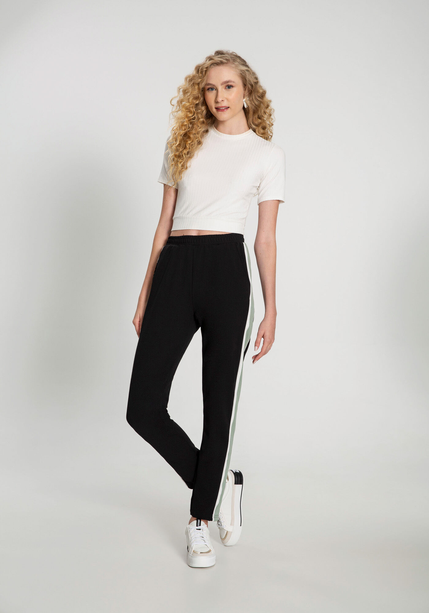 Cal&ccedil;a Reta em Malha Crepe com Tiras Laterais, VERDE MINERAL, large.