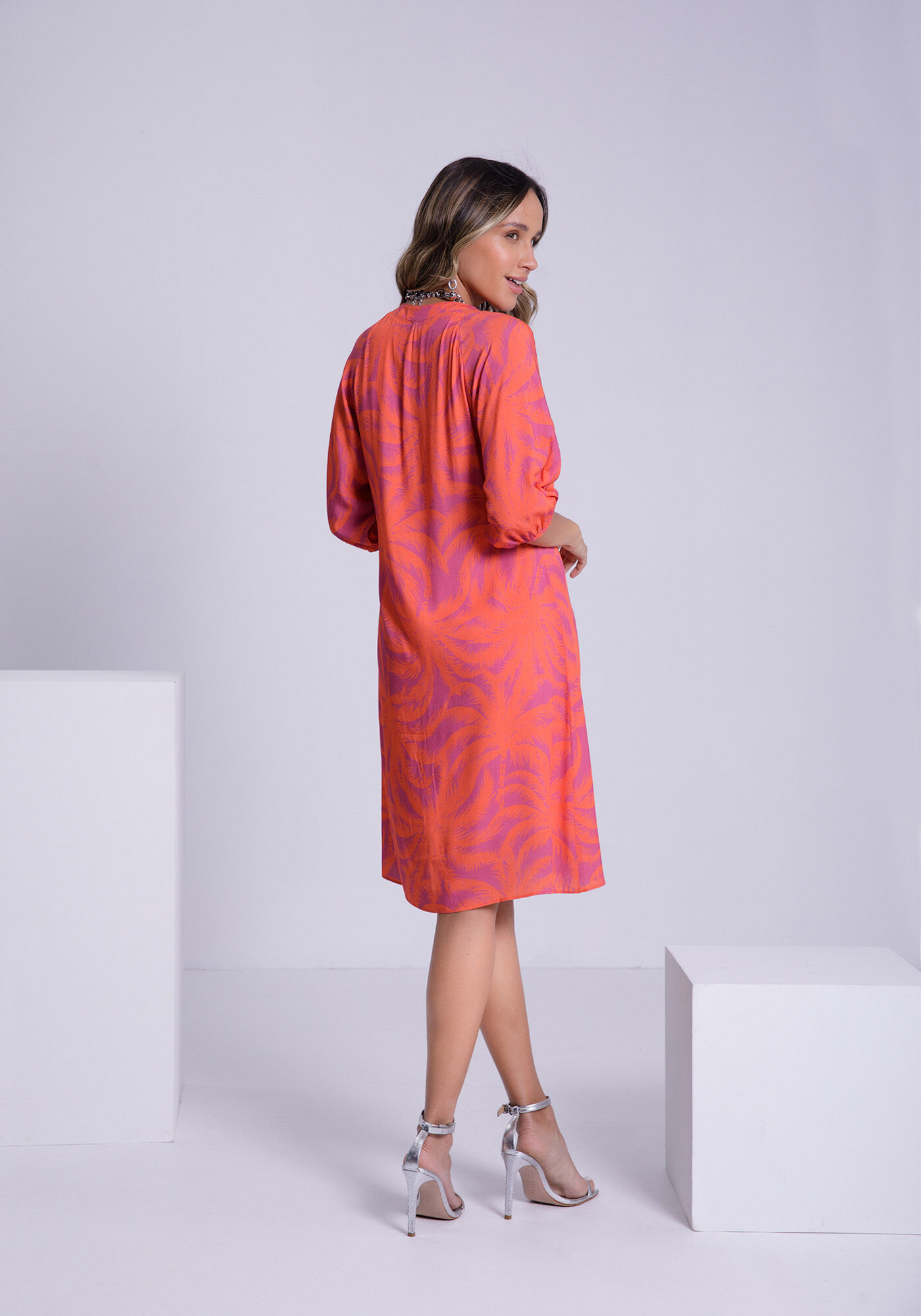 Vestido Curto Estampado em Viscose com Manga 3/4, PITANGA ROSA, large.