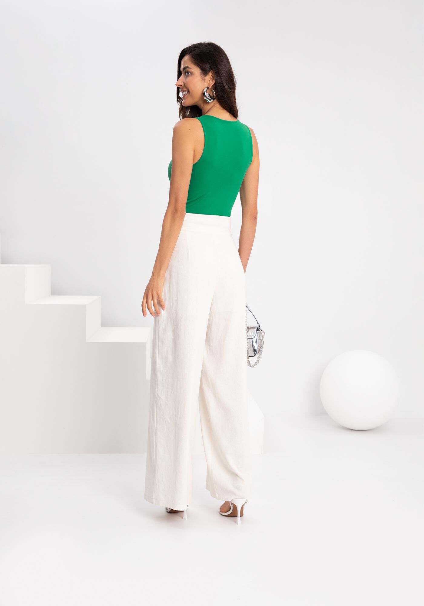 Blusa Cropped Lisa B&aacute;sica Com Decote Redondo Em Malha, , large.