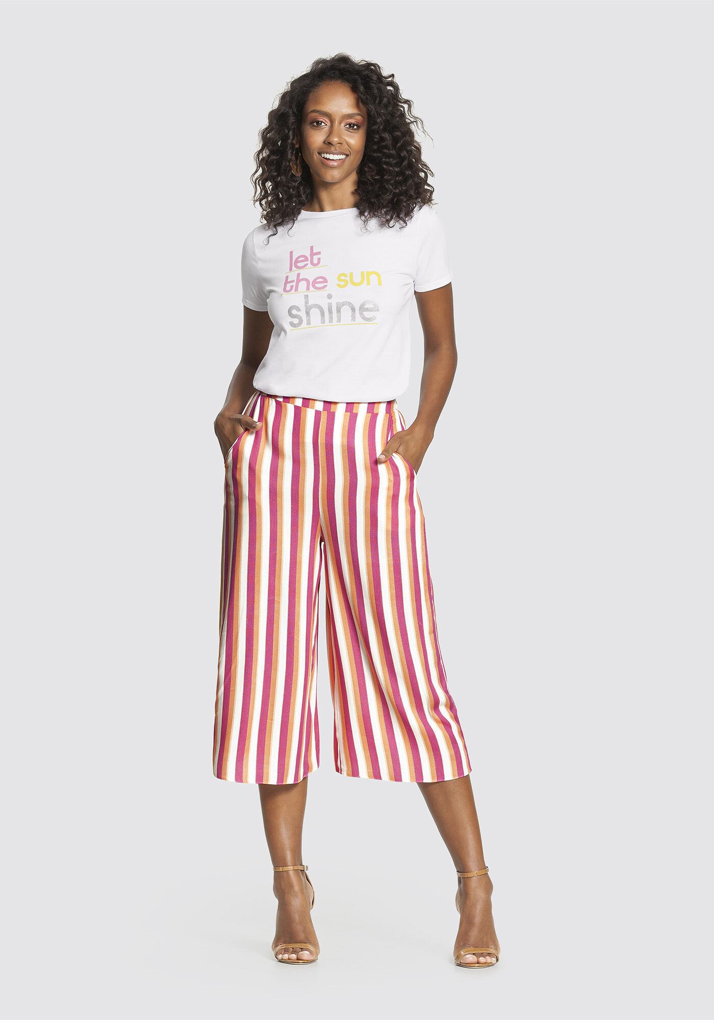 Calça pantacourt sale de tecido