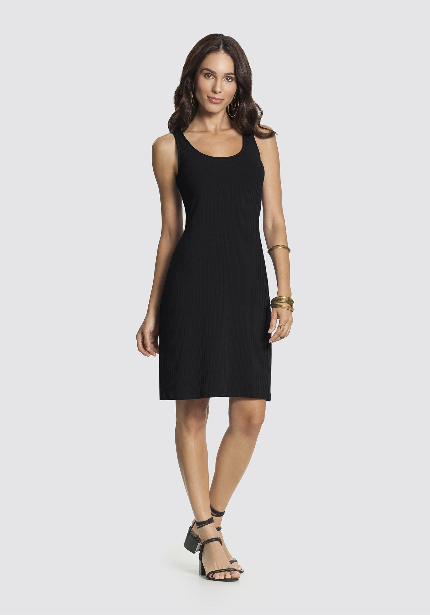 Vestido preto basico hotsell canelado