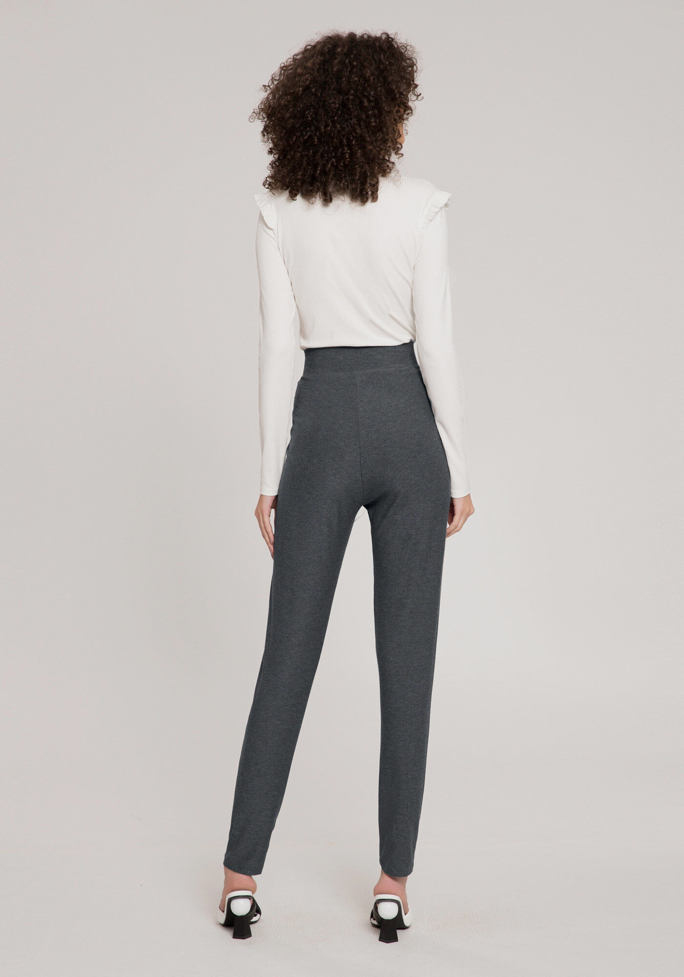 Cal&ccedil;a Jogging em Malha Crepe com Cadar&ccedil;o, , large.