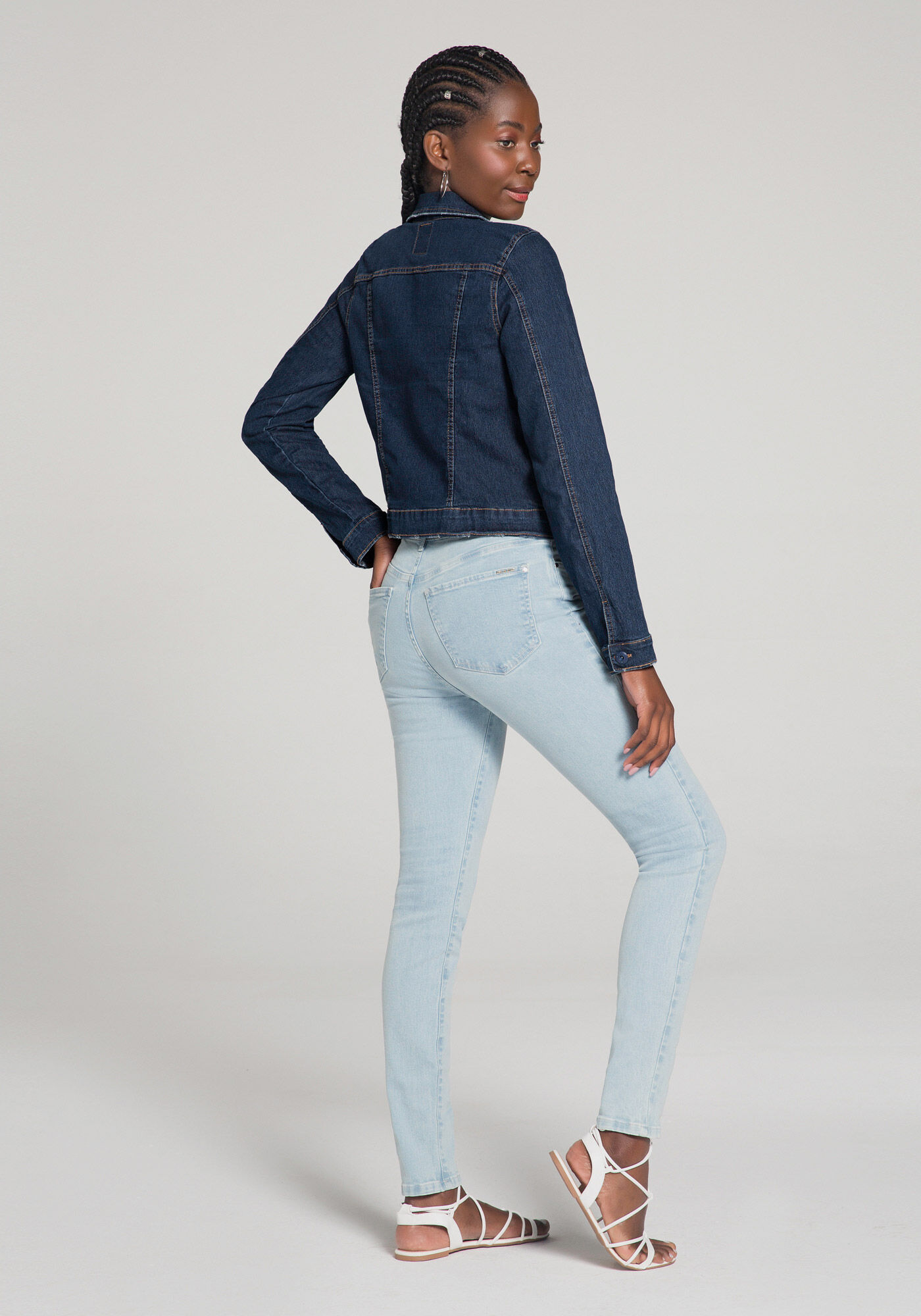 Jaqueta jeans com hot sale manga de renda