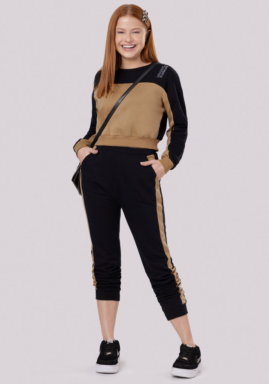 Conjunto Juvenil em Moletom com Recortes, . Conjunto Juvenil em Moletom com Recortes, , large.