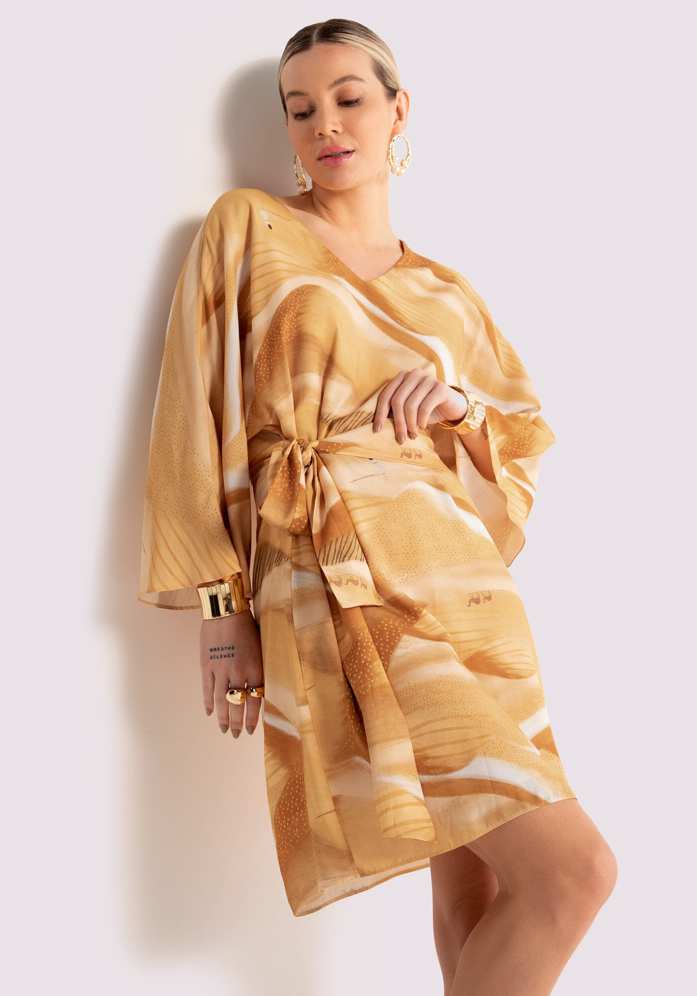 Vestido Curto Estampado em Viscose com Faixa, MANSIDAO AMARELO, large.