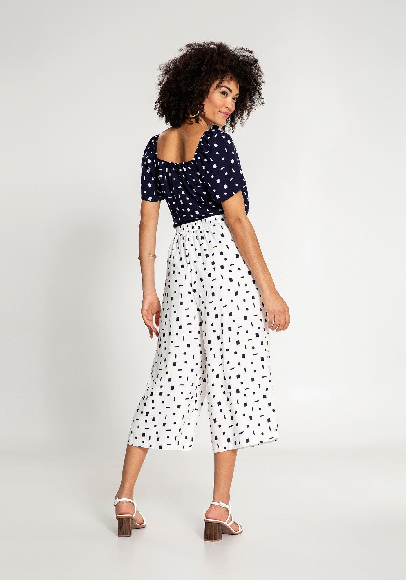 Cal a Pantacourt Estampada Tecido Rayon Lunender