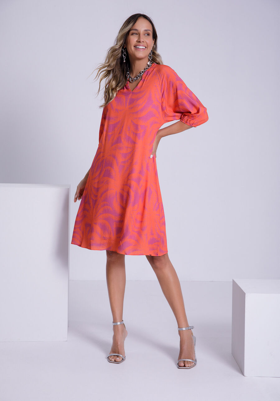 Vestido Curto Estampado em Viscose com Manga 3/4, PITANGA ROSA. Vestido Curto Estampado em Viscose com Manga 3/4, PITANGA ROSA, large.