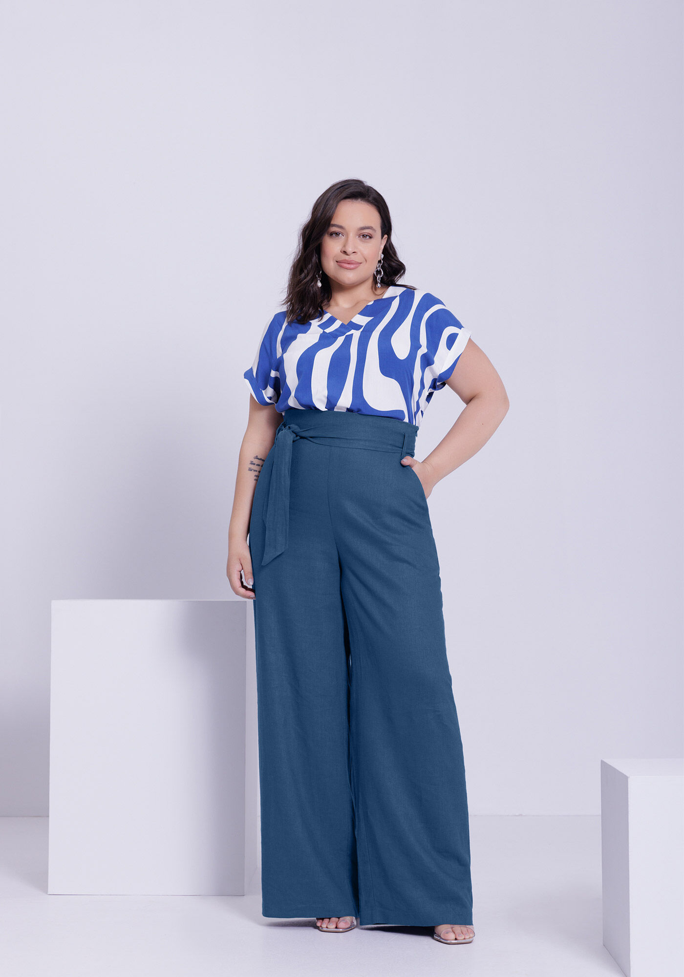Cal&ccedil;a Wide Leg Plus Size em Tecido Linho com Cinto, MARINHO STELLA, large.
