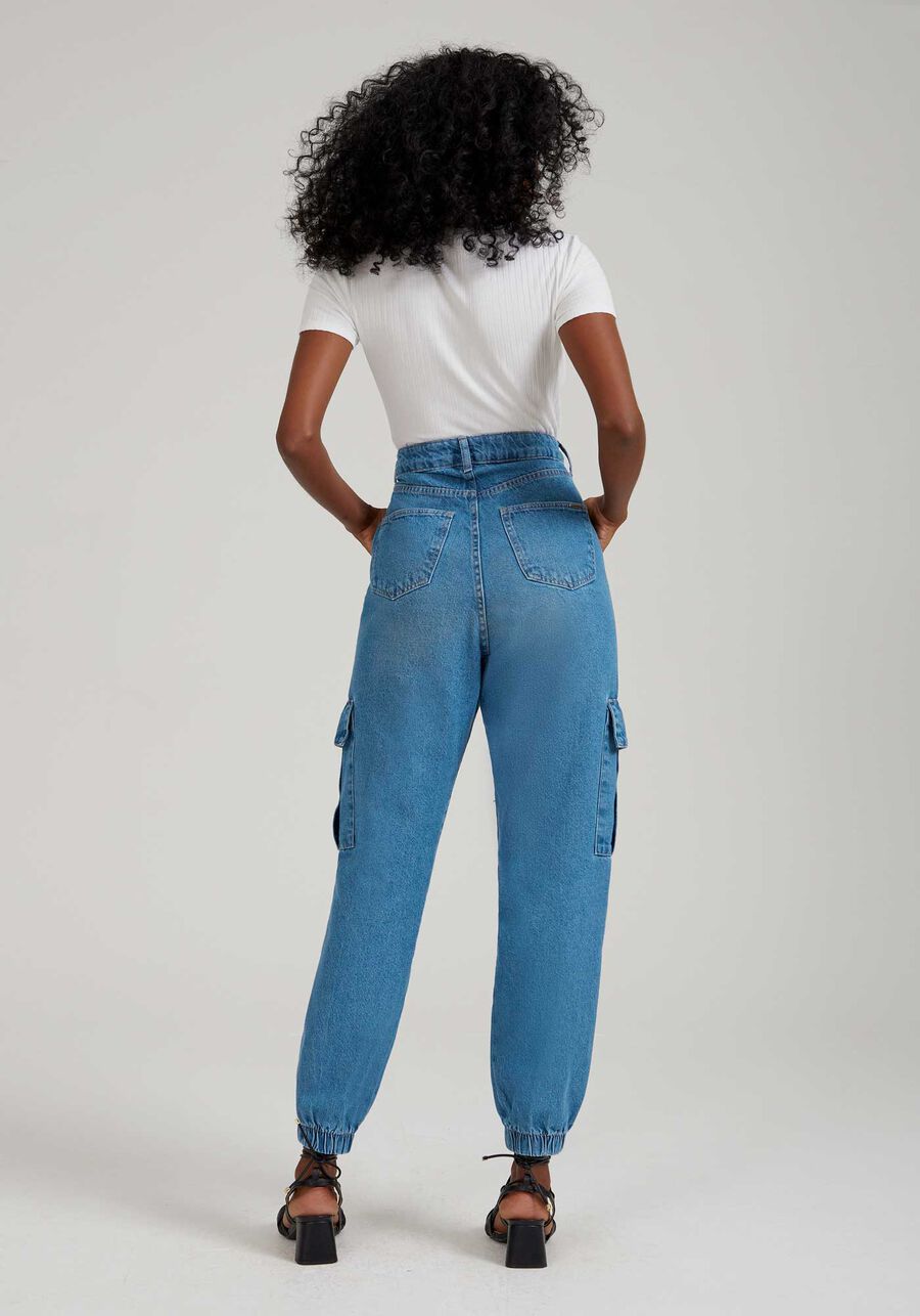 Calça Jeans Jogging com Bolso Cargo, JEANS. Calça Jeans Jogging com Bolso Cargo, JEANS, large.