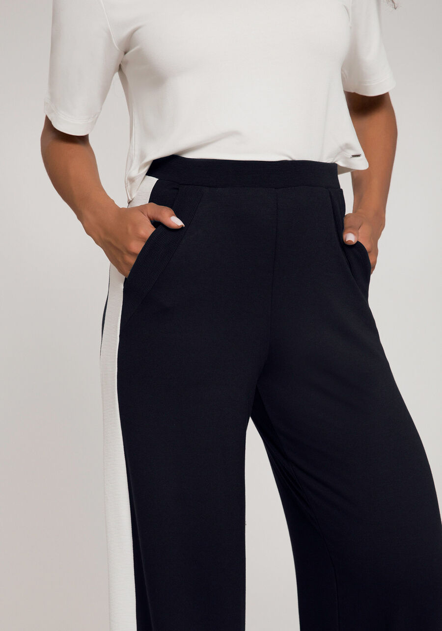 Calça Wide Leg em Moletom Viscose com Bolsos, PRETO REATIVO. Calça Wide Leg em Moletom Viscose com Bolsos, PRETO REATIVO, large.