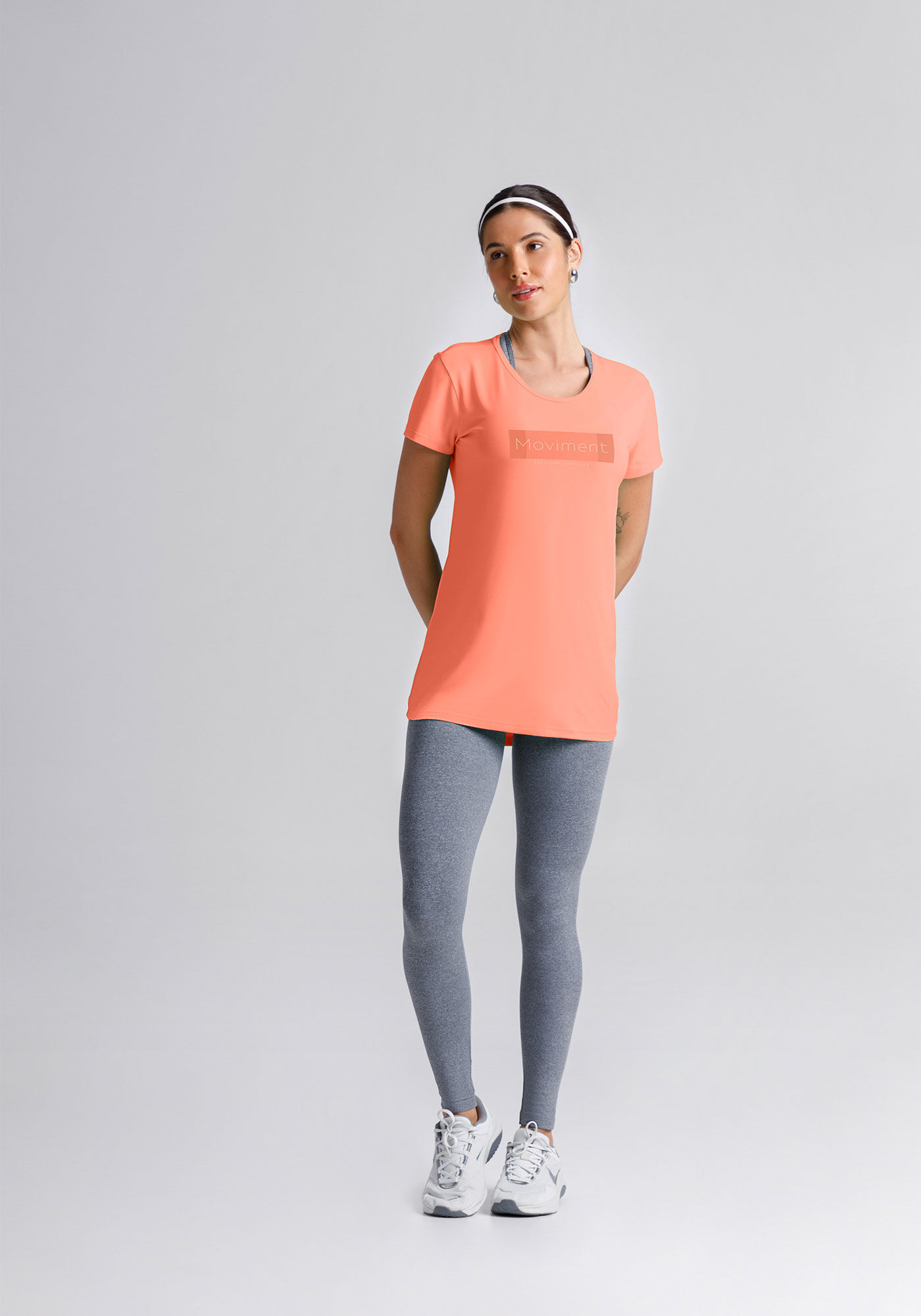 Blusa B&aacute;sica Lisa De Mangas Curtas Em Malha De Poliamida, , large.