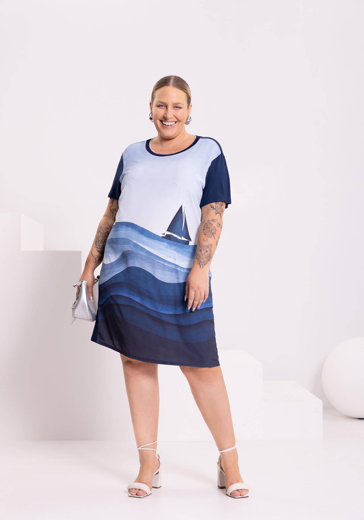 Vestido Estampado De Mangas Curtas Com Decote Em Retil&iacute;nea, MARINHO ACTION, large.