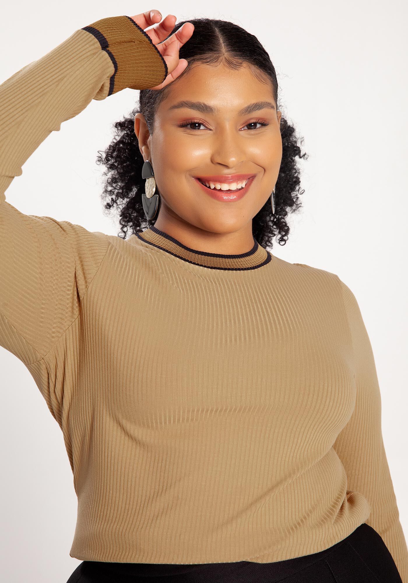 Blusa Plus Size em Malha canelada com retil&iacute;nea, , large.