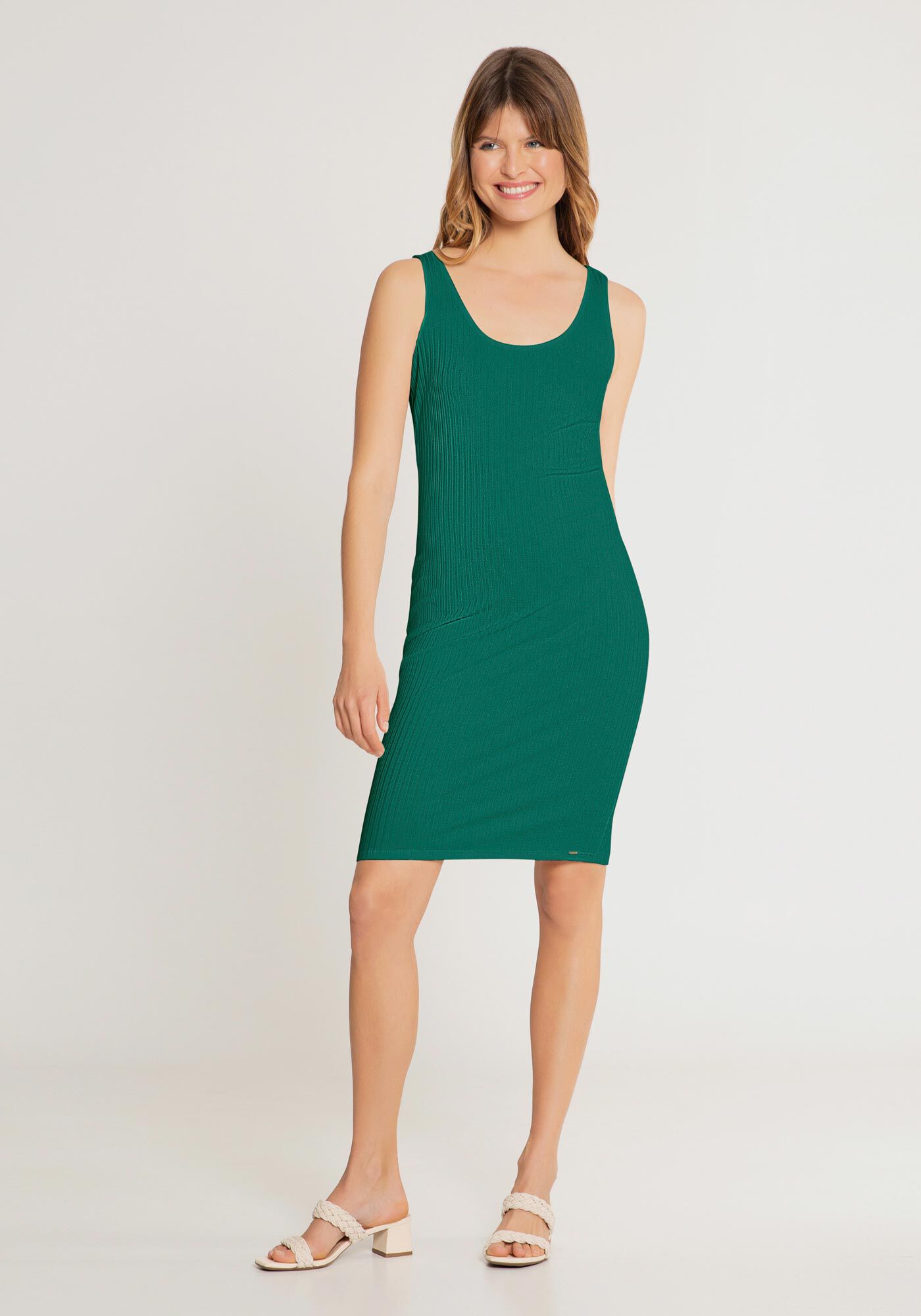 Vestido Curto B&aacute;sico Com Decote Redondo Em Malha Canelada, , large.