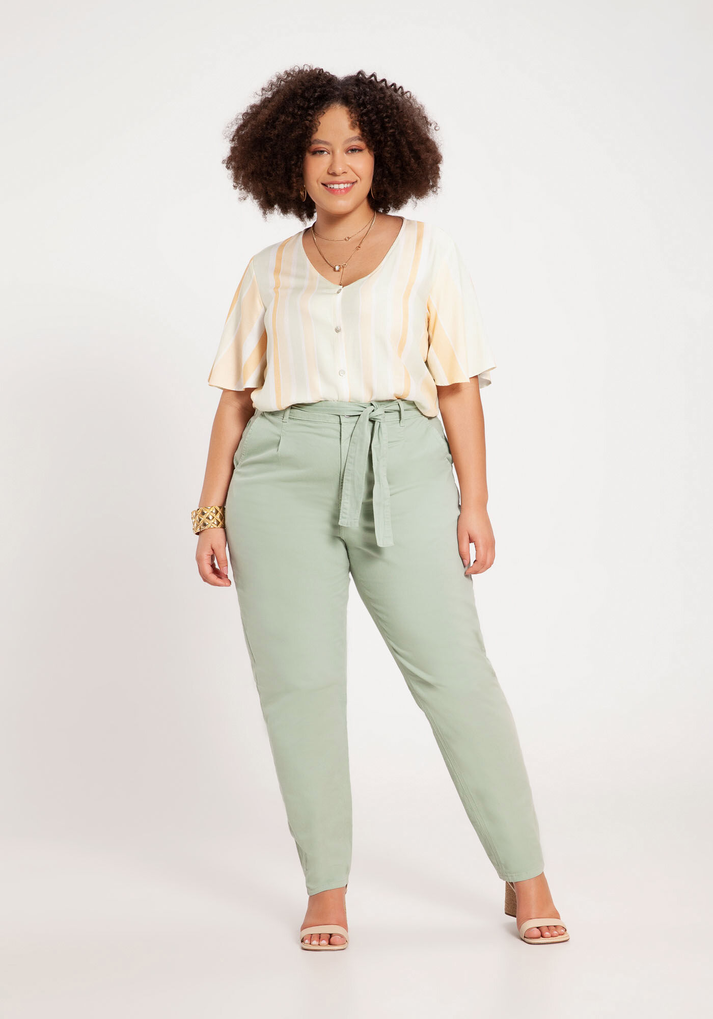 Saia sino plus size top