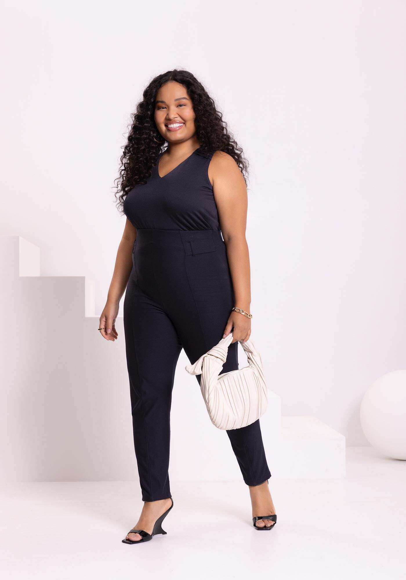 Cal&ccedil;a Reta Com Cintura Alta E Nervuras Em Malha Crepe, , large.