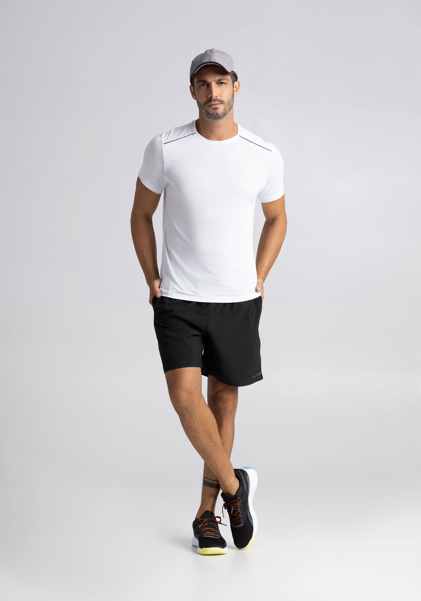 Bermuda Masculina Com Bolsos Funcionais E Cadar&ccedil;o Frontal, PRETO REATIVO, large.