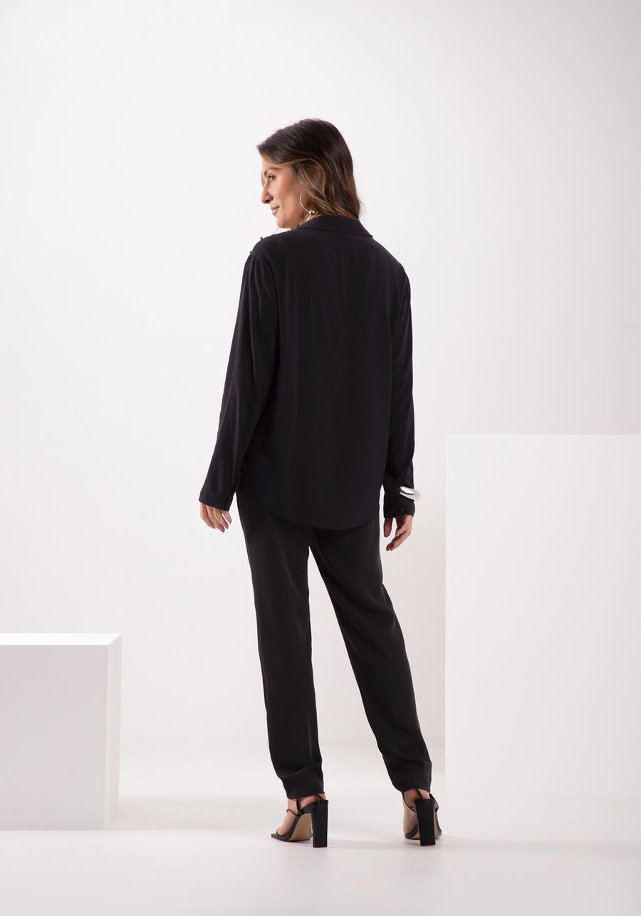 Camisa De Mangas Longas Com Botões E Aplicações Nos Ombros, . Camisa De Mangas Longas Com Botões E Aplicações Nos Ombros, , large.